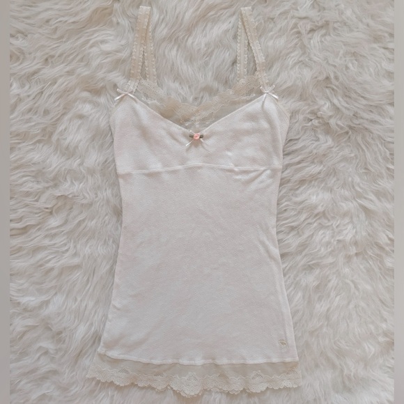 Abercrombie and Fitch Lace Cami - Picture 4 of 5